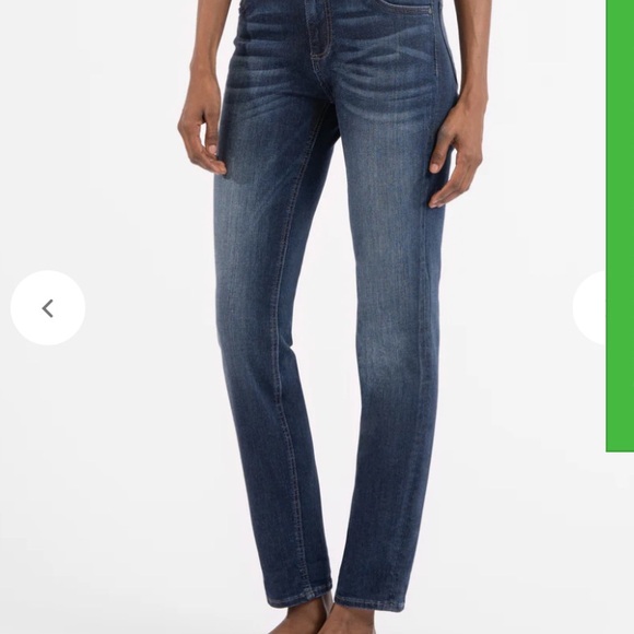 Kut from the Kloth Denim - Kut from the cloth Catherine Mid Rise Boyfriend Jeans/denim size 8 mediu…